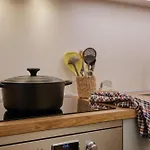 Hostmate - - Farini's Charm - Isola Apartamento *